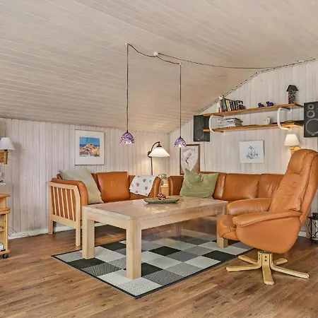 3 Bedroom Stunning In Holiday home *